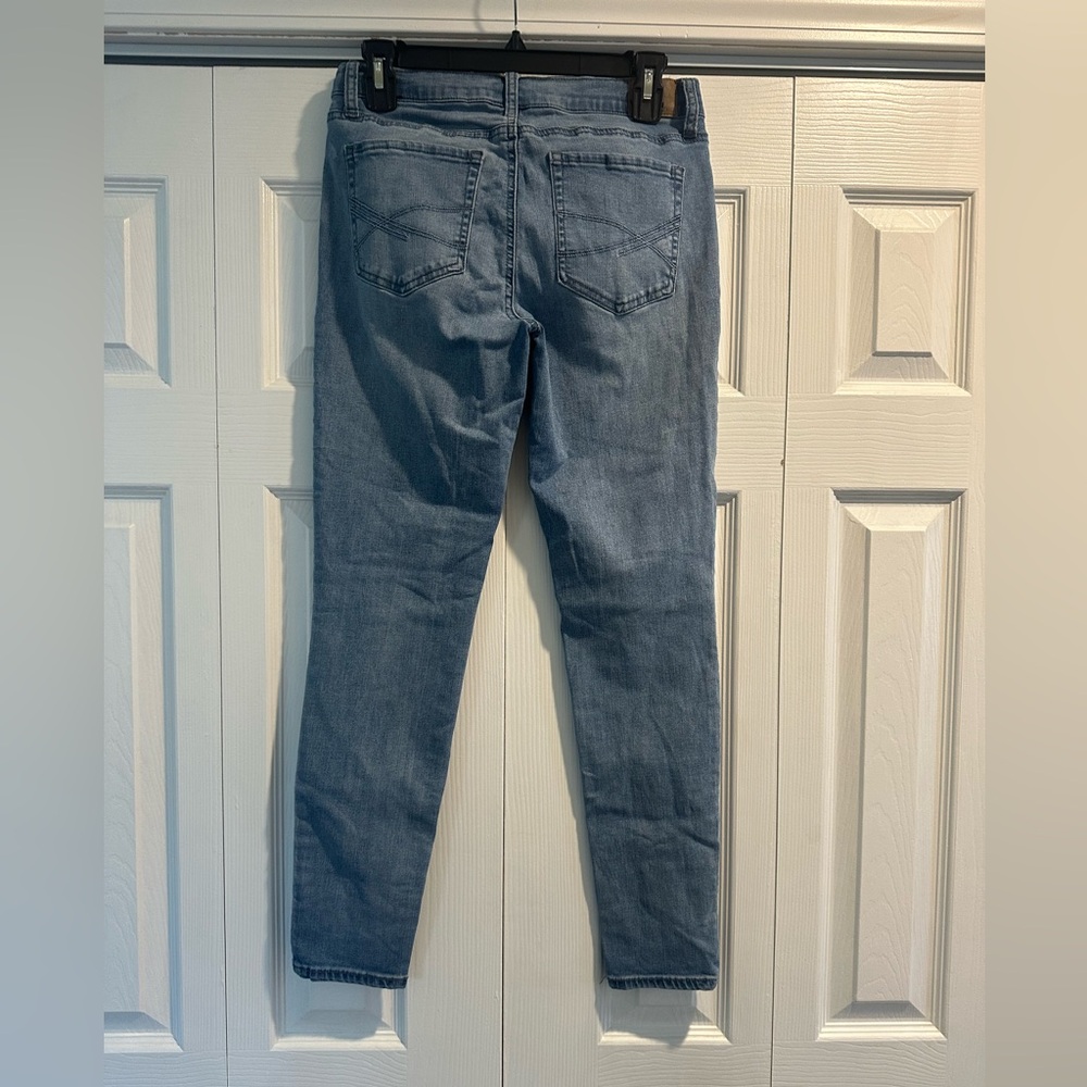 Aero High Rise Jeans - Picture 2 of 2
